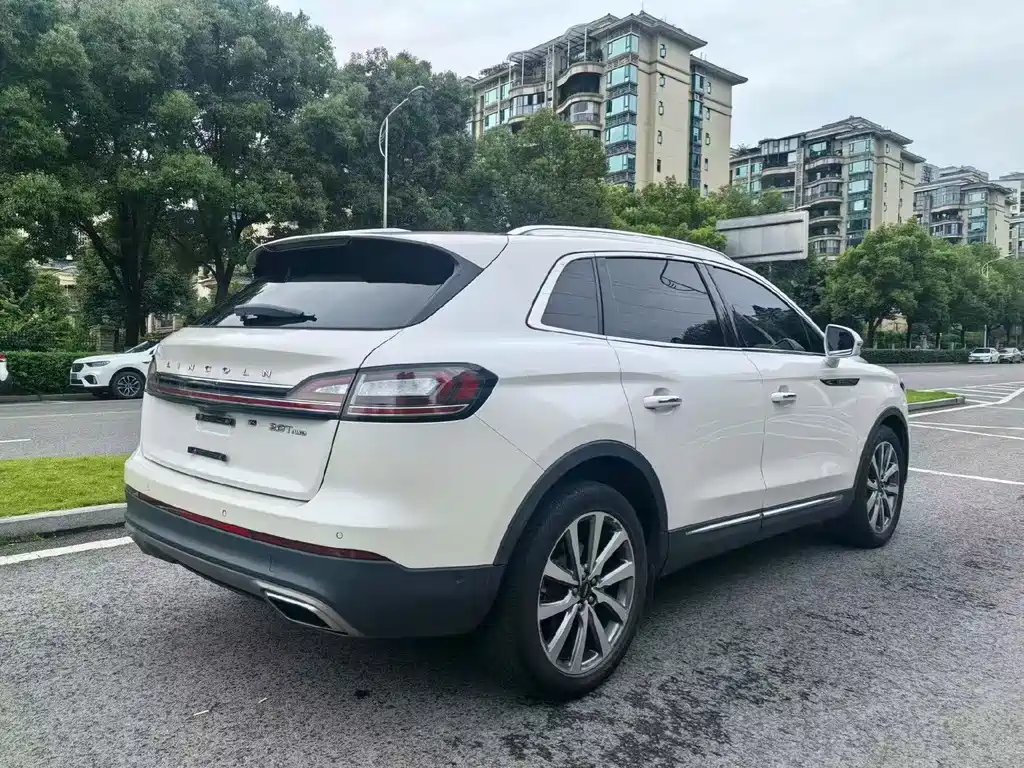Lincoln Nautilus 2019