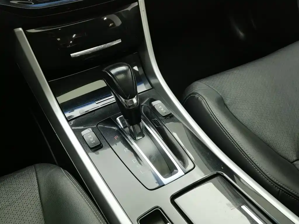 Honda Accord 2018 — фото 13