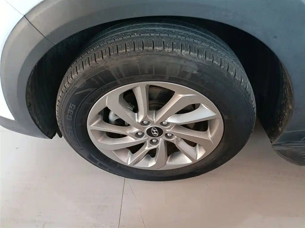 Hyundai Tucson 2018 — фото 23