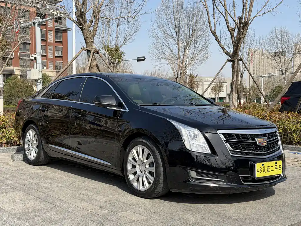 Cadillac XTS 2017 — фото 2