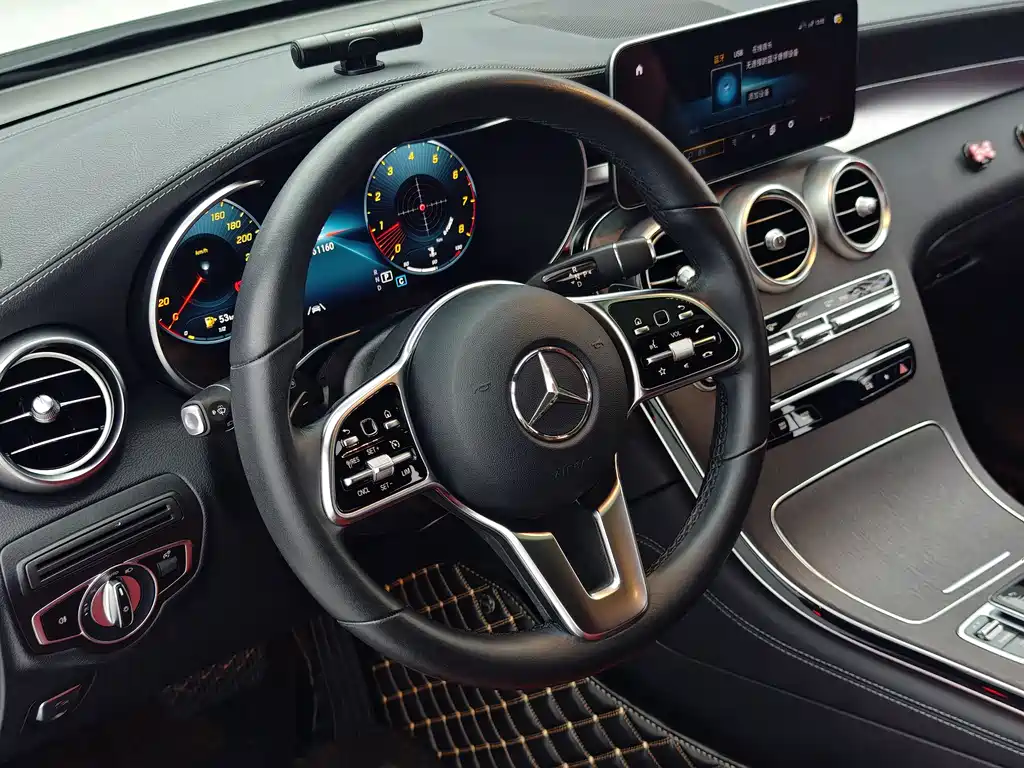 Mercedes-Benz GLC Coupe 2020 — фото 13