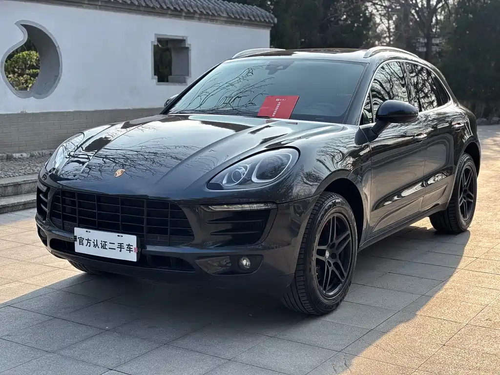 Porsche Macan 2018 — фото 1