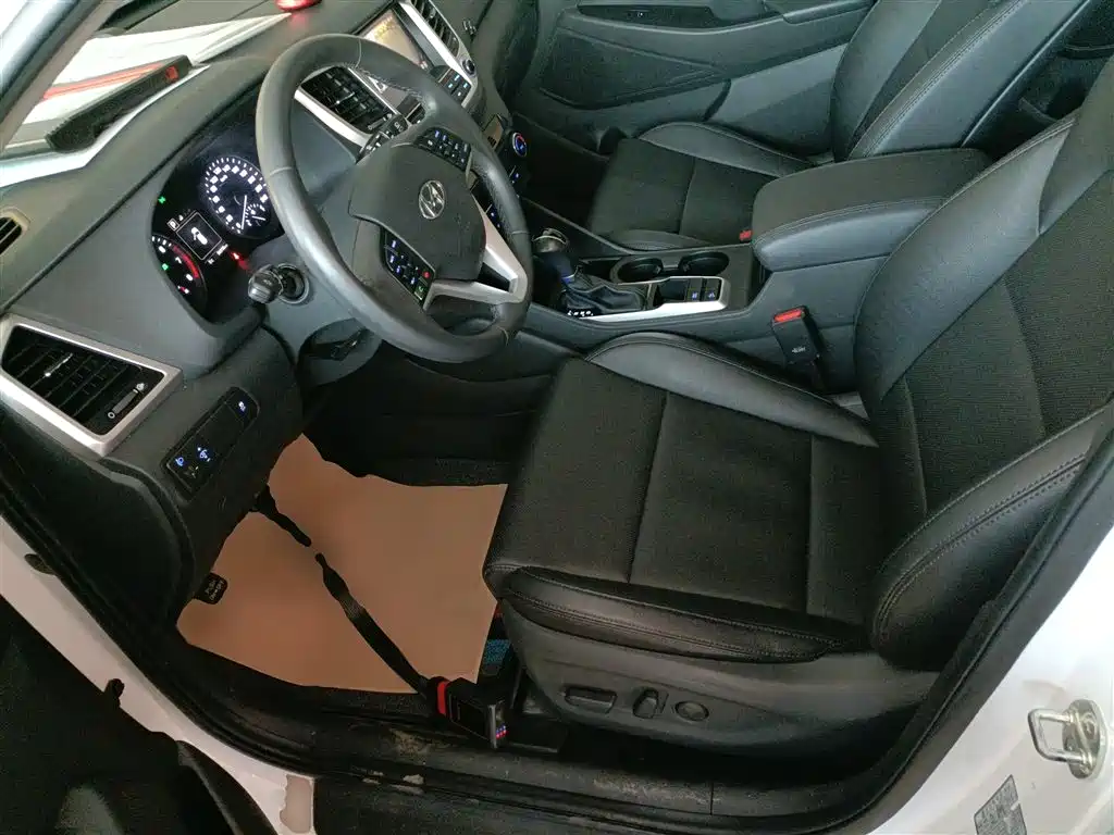 Hyundai Tucson 2018 — фото 15