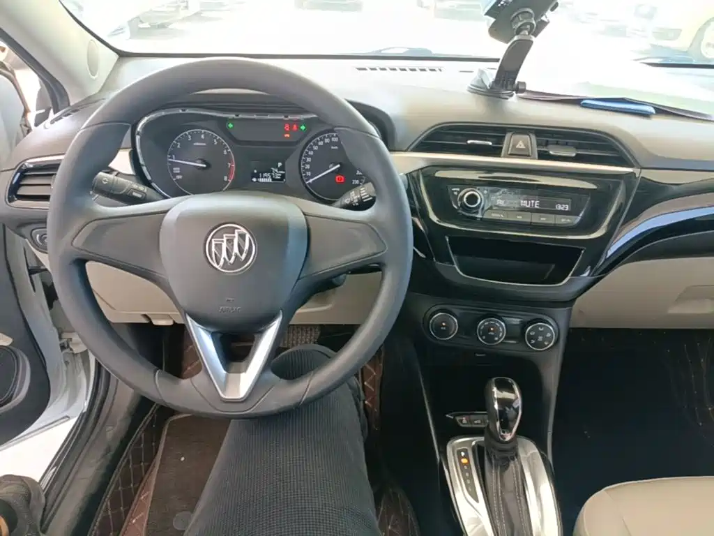 Buick Excelle 2020 — фото 10