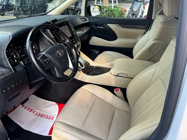 Toyota Alphard 2019