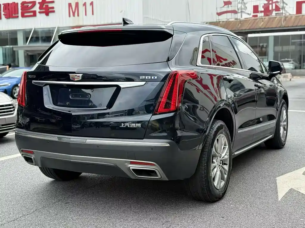Cadillac XT5 2022 — фото 9