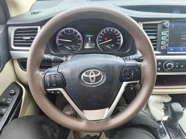 Toyota Highlander 2017
