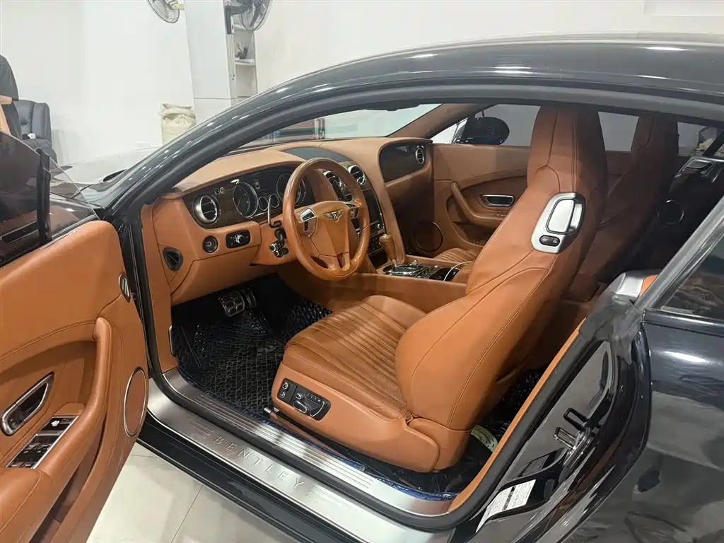 Bentley Continental 2018