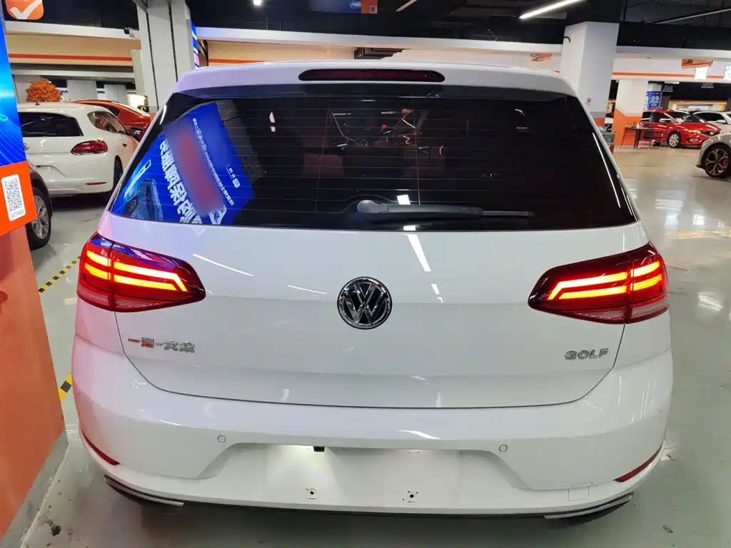 Volkswagen Golf 2018 — фото 4