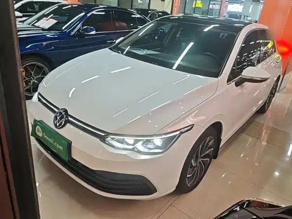 Volkswagen Golf 2022