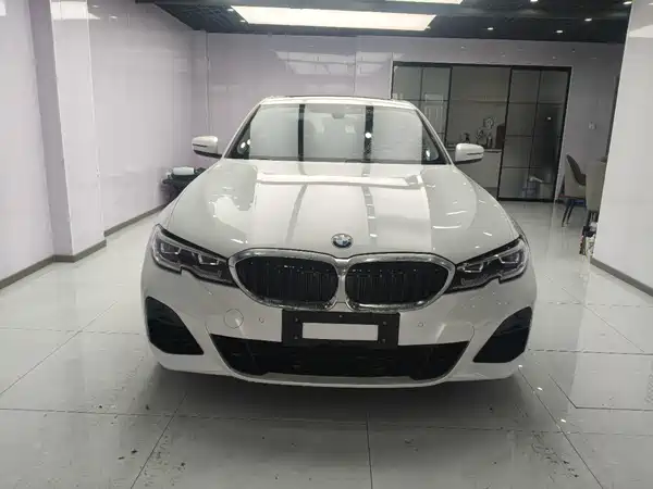BMW 3 Series 2022