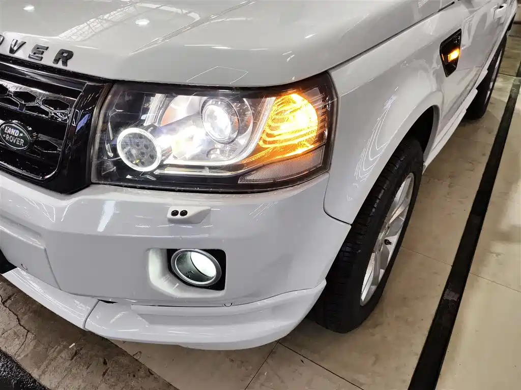 Land Rover Freelander 2 2014 — фото 18