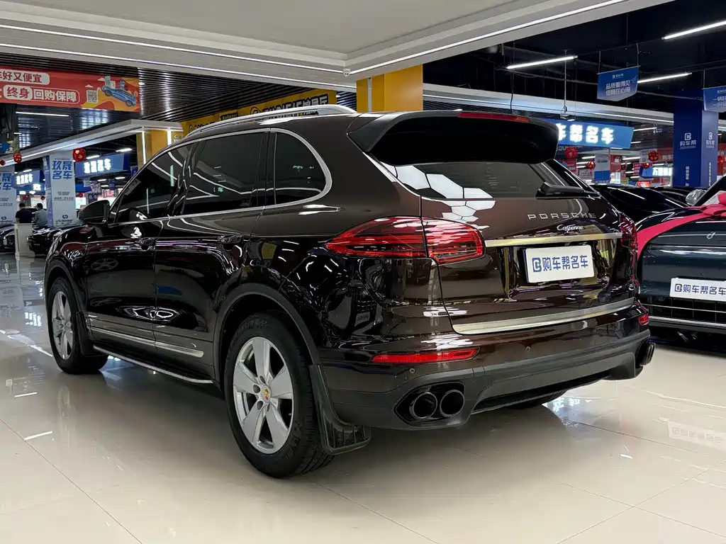 Porsche Cayenne 2017 — фото 14