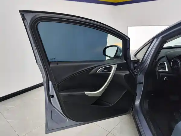 Buick Excelle GT 2012