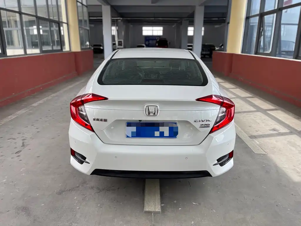 Honda Civic 2019 — фото 14