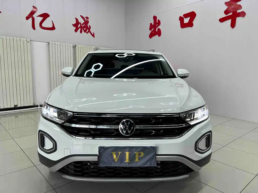 Volkswagen T-Roc 2023