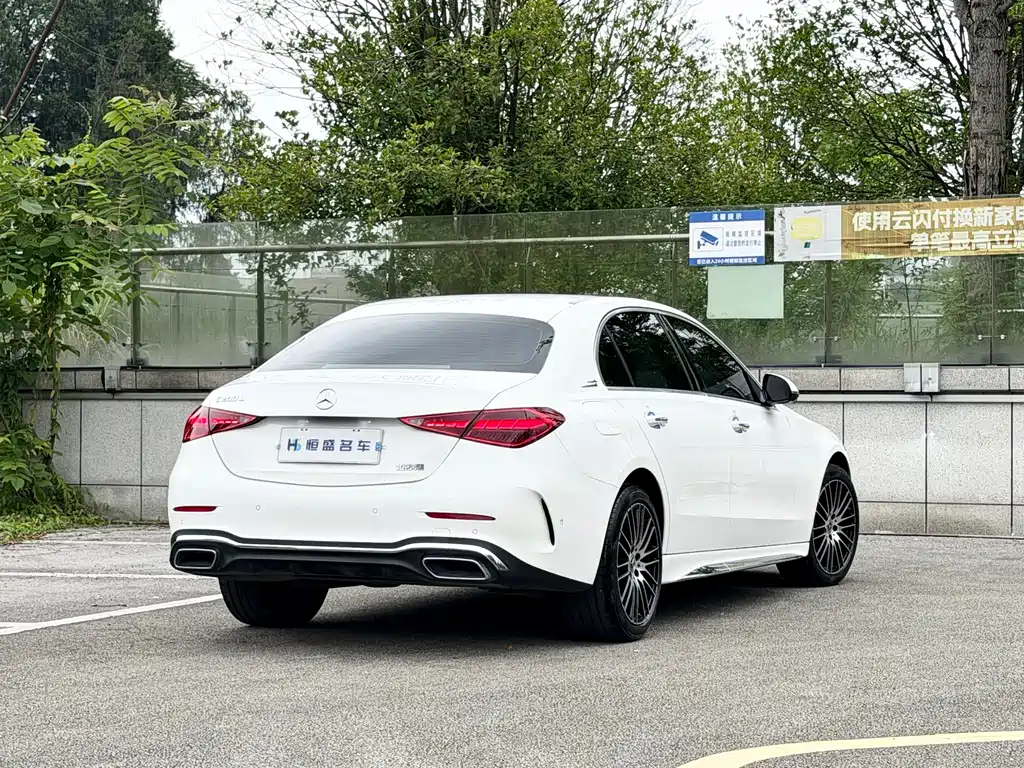 Mercedes-Benz C-Class 2023 — фото 9