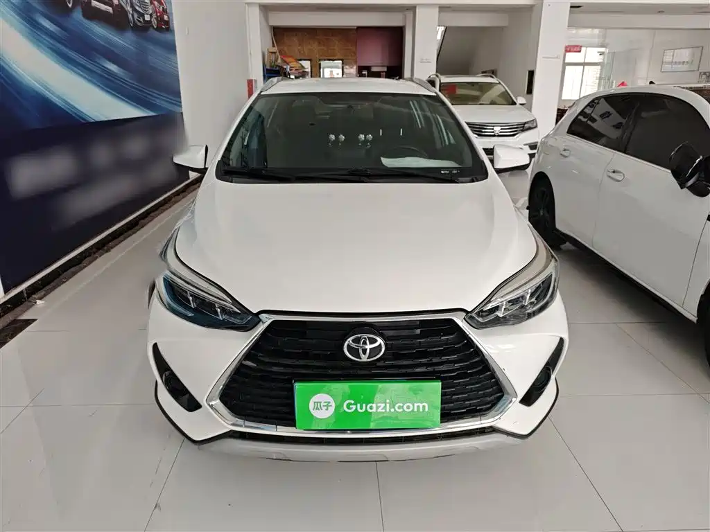 Toyota Yaris L 2020 — фото 3