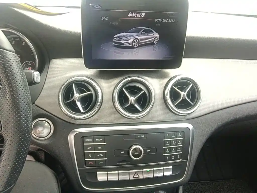 Mercedes-Benz CLA 2018 — фото 13