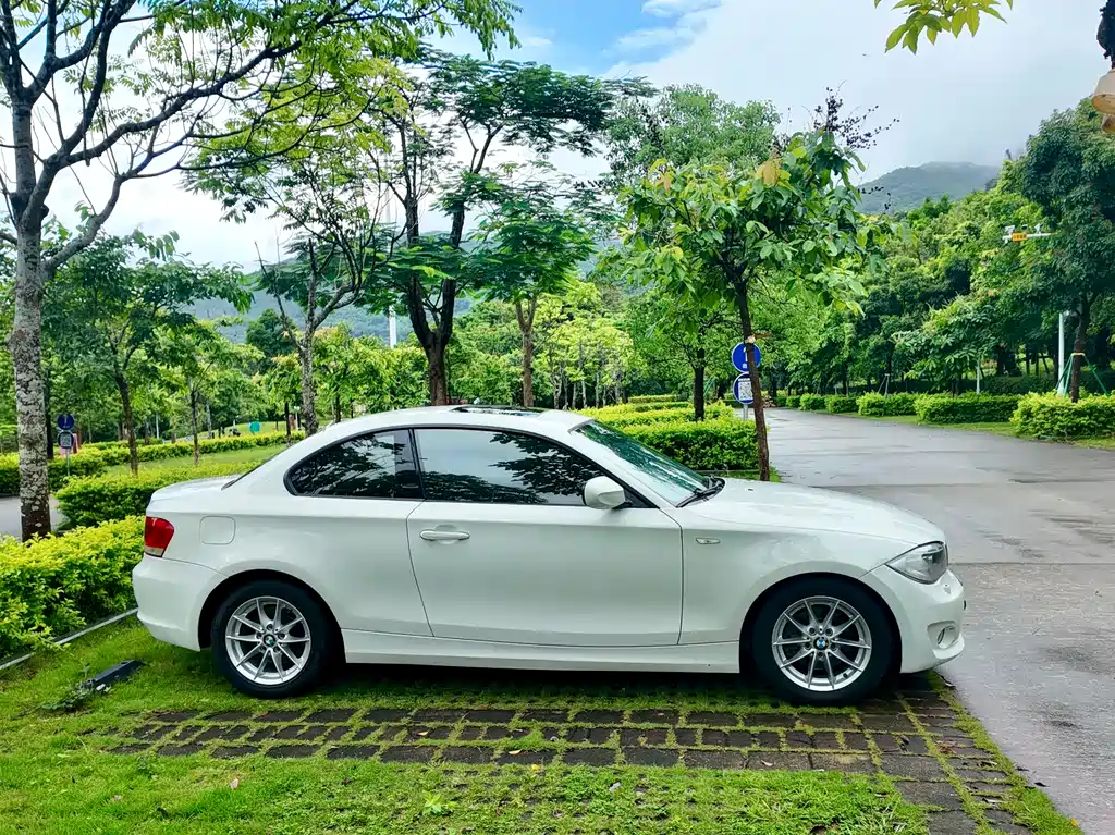 BMW 1 Series 2014 — фото 25