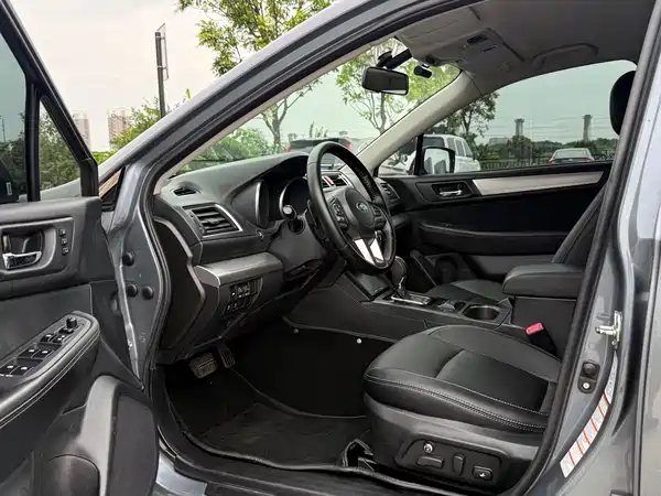 Subaru Legacy 2016
