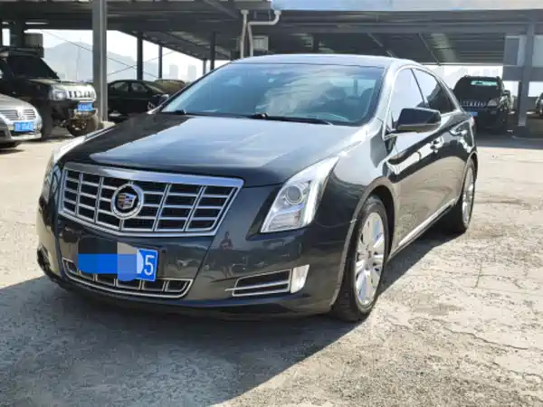 Cadillac XTS 2013