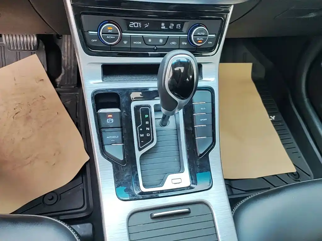 Geely Emgrand GS 2020 — фото 14