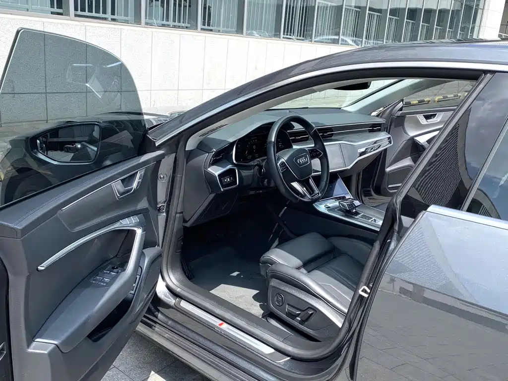 Audi A7 2023 — фото 7