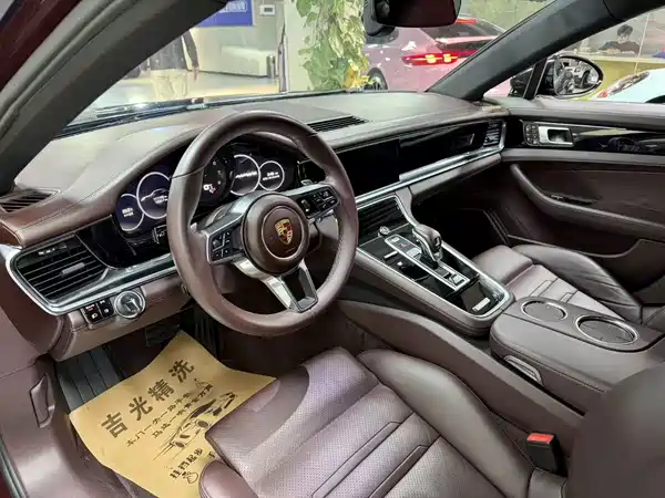 Porsche Panamera 2018