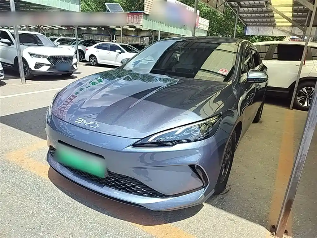 BYD Seal 05 DM-i 2025 — фото 1