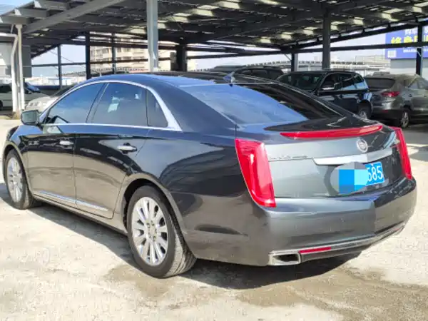 Cadillac XTS 2013