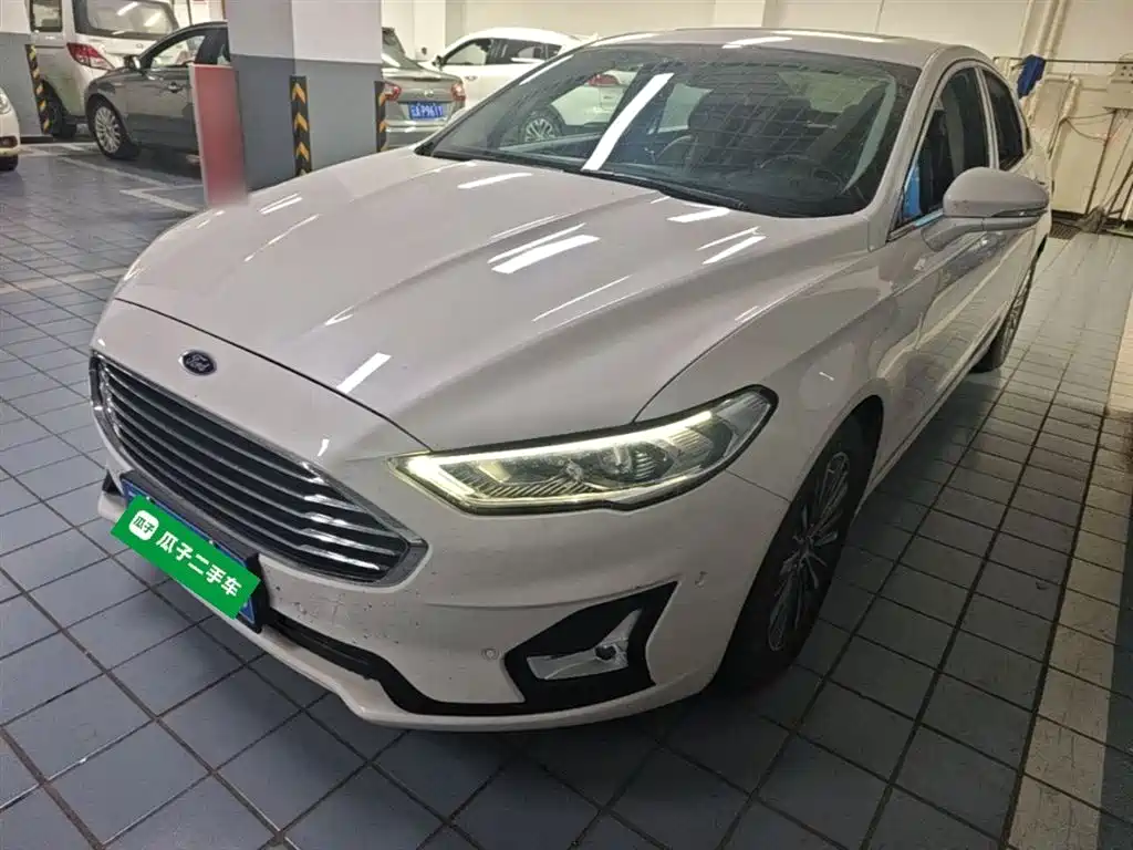 Ford Mondeo 2020 — фото 1