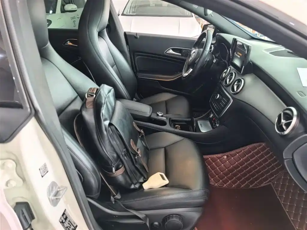 Mercedes-Benz CLA 2016 — фото 25