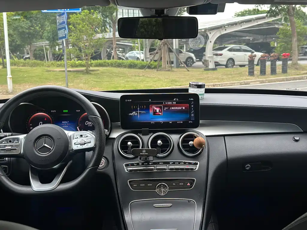 Mercedes-Benz C-Class 2021