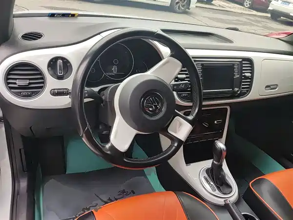 Volkswagen Beetle 2018