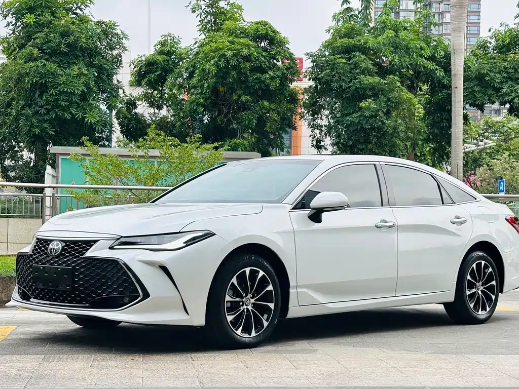 Toyota Avalon 2024 — фото 1