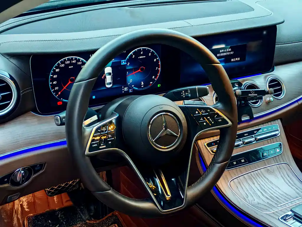 Mercedes-Benz E-Class 2021 — фото 10