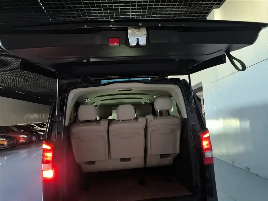Mercedes-Benz Vito 2018 — фото 15