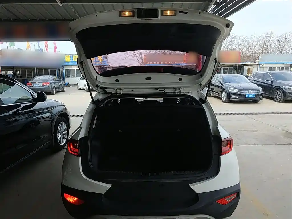 Kia KX1 2018 — фото 19