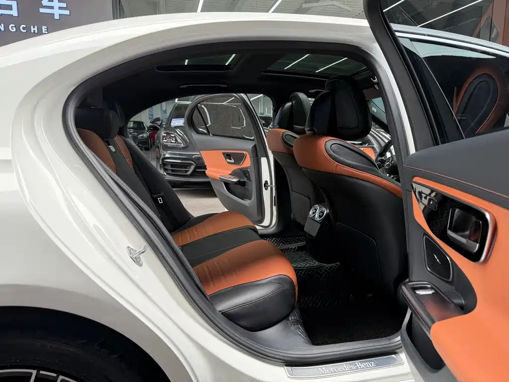 Mercedes-Benz C-Class 2022 — фото 16