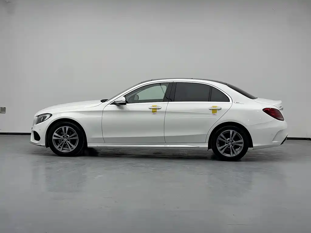 Mercedes-Benz C-Class 2016 — фото 20