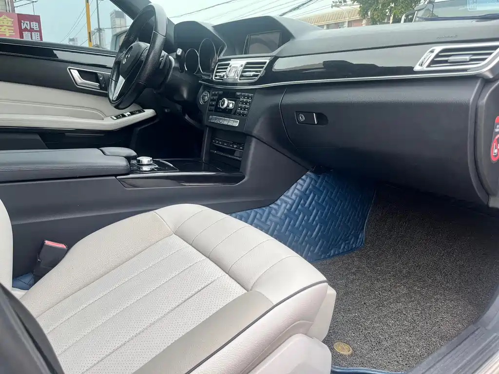 Mercedes-Benz E-Class 2014 — фото 13