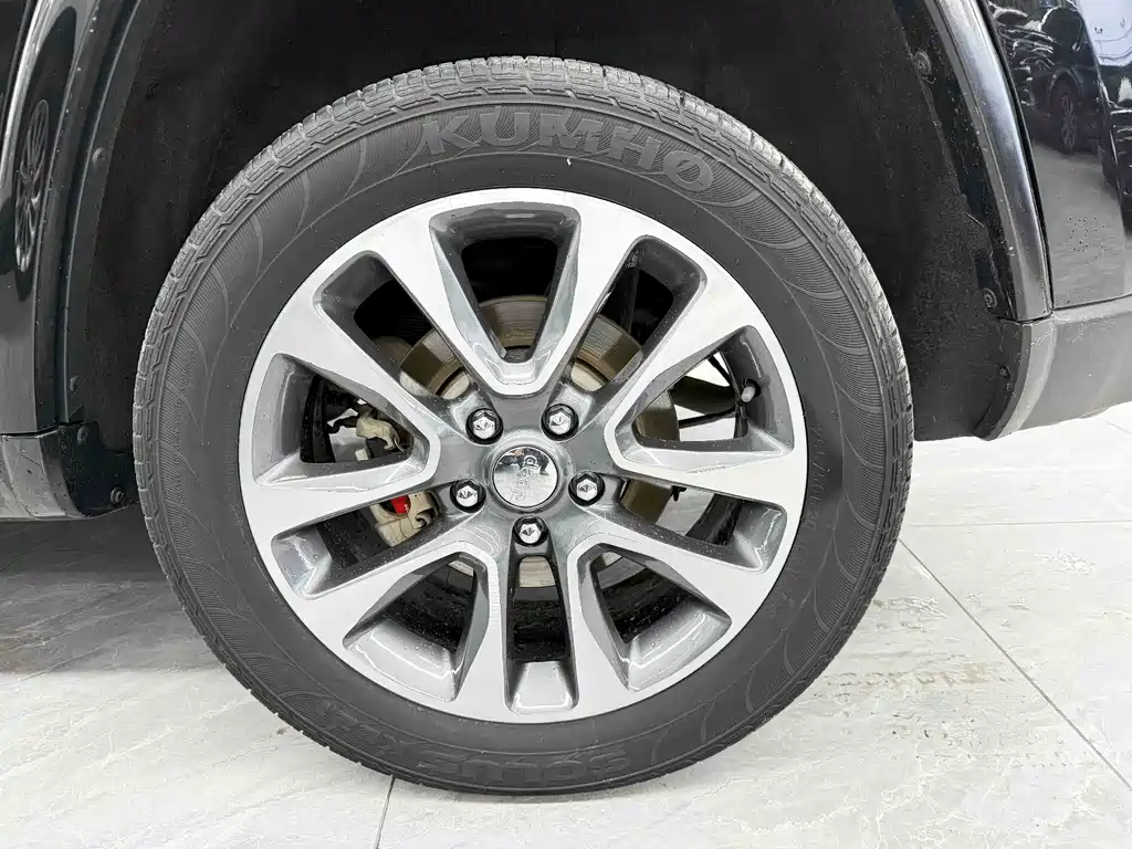 Jeep Grand Cherokee 2018 — фото 22