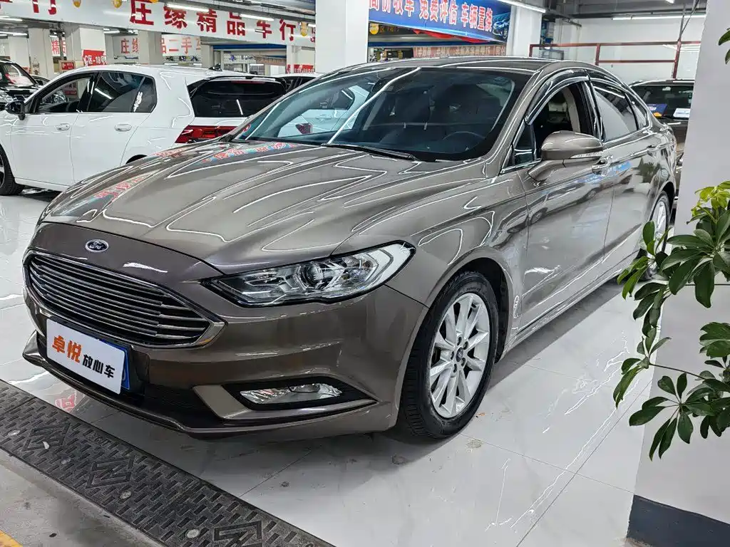 Ford Mondeo 2017 — фото 1