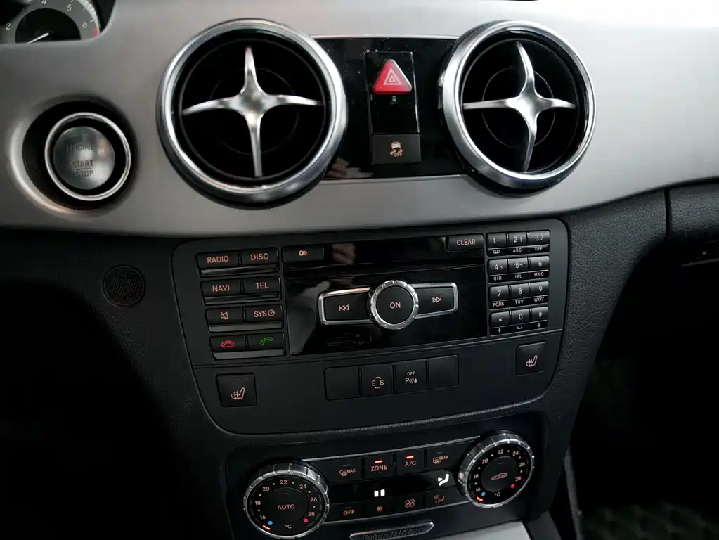 Mercedes-Benz GLK-Class 2015 — фото 8