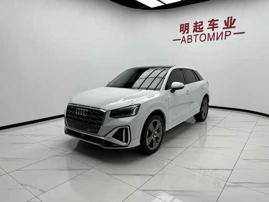 Audi Q2L 2022
