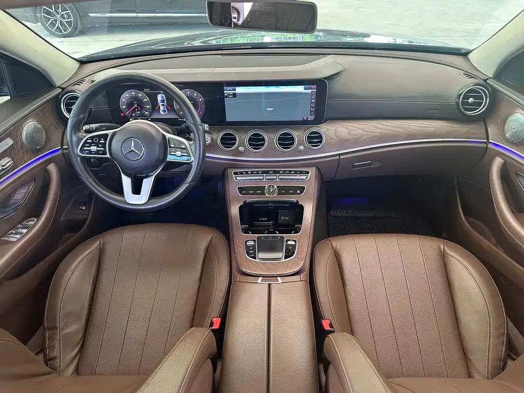 Mercedes-Benz E-Class 2020 — фото 23