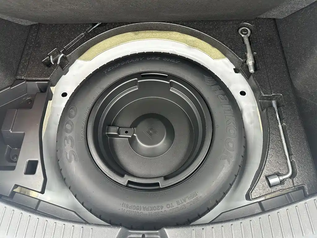 Mazda CX-4 2023 — фото 18