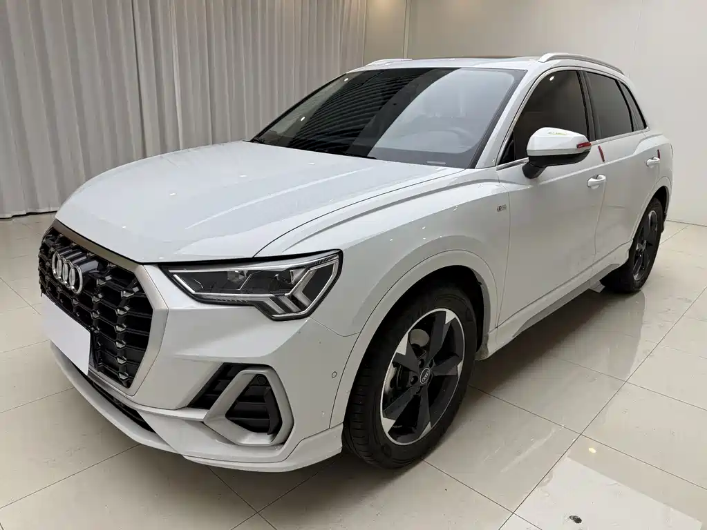 Audi Q3 2022