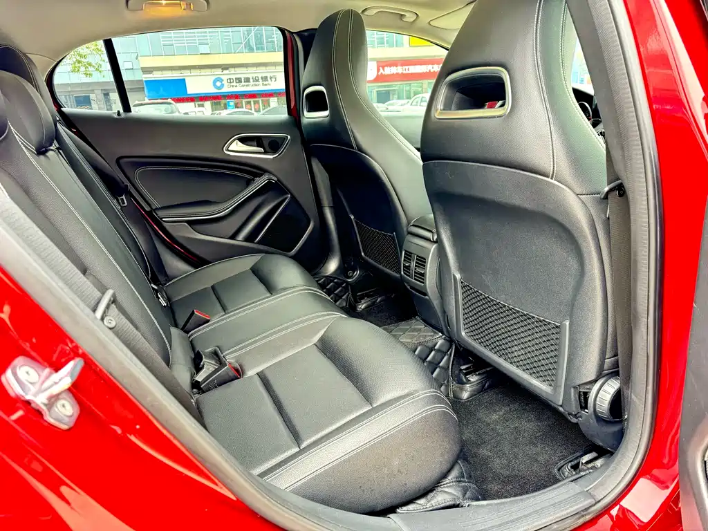 Mercedes-Benz GLA 2019 — фото 10